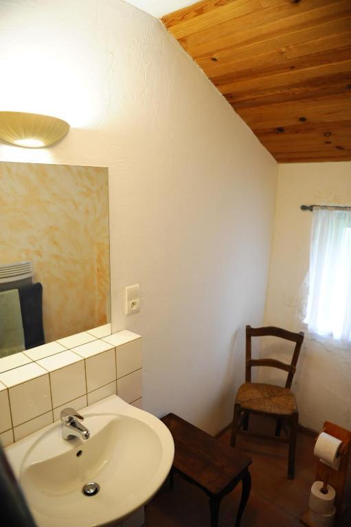 Chambres D'Hotes Le Chintre Queyssel Phòng bức ảnh